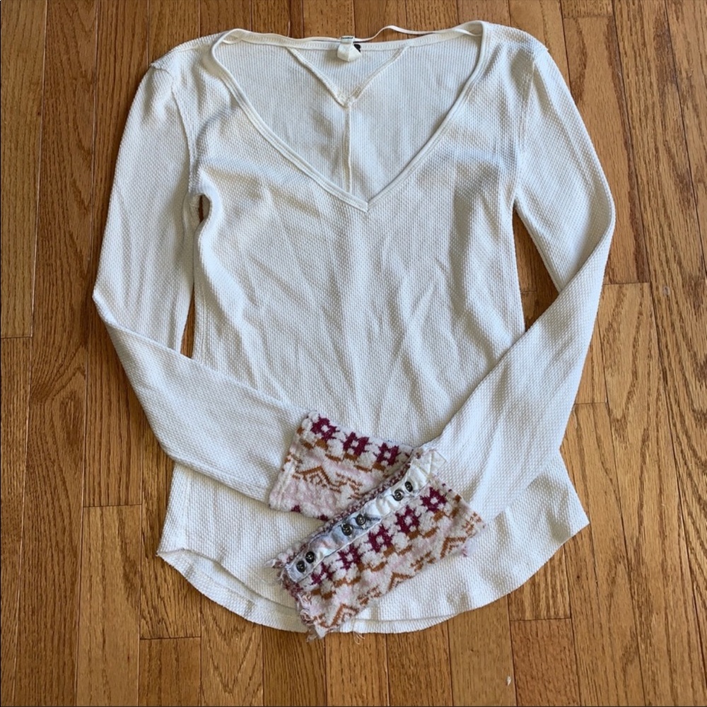 Free People v-neck long sleeved top